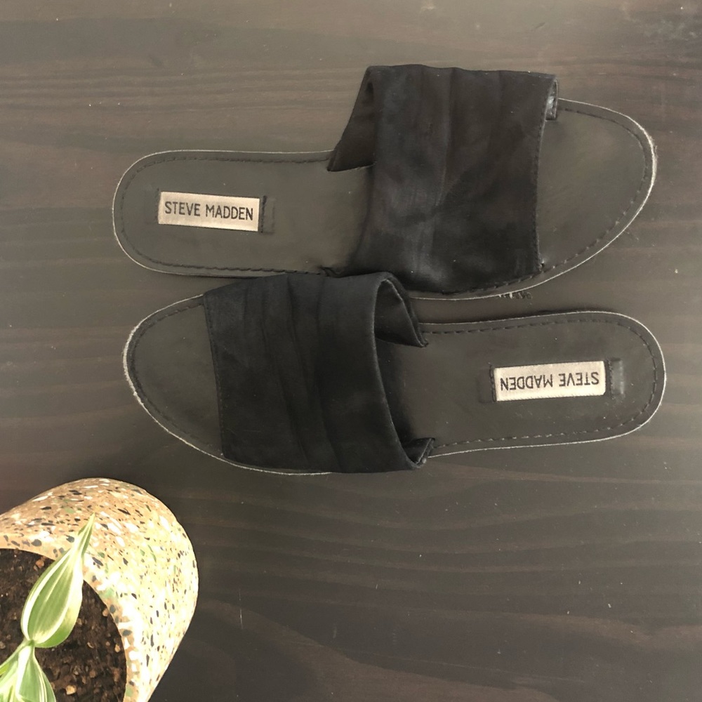 Steve Madden Slides - Picture 2 of 2